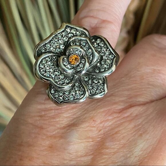 TK316 Stainless Steel Topaz Rhinestone Flower Ring Size 6 - Picture 7 of 8